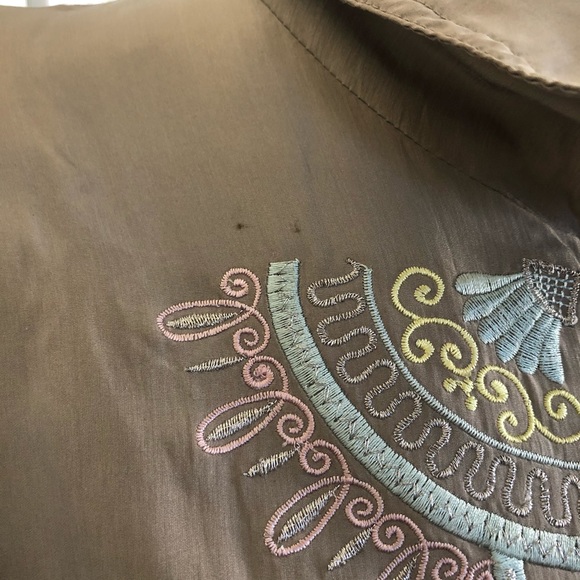 VNTG Silk Embroidered Jacket - Picture 12 of 13